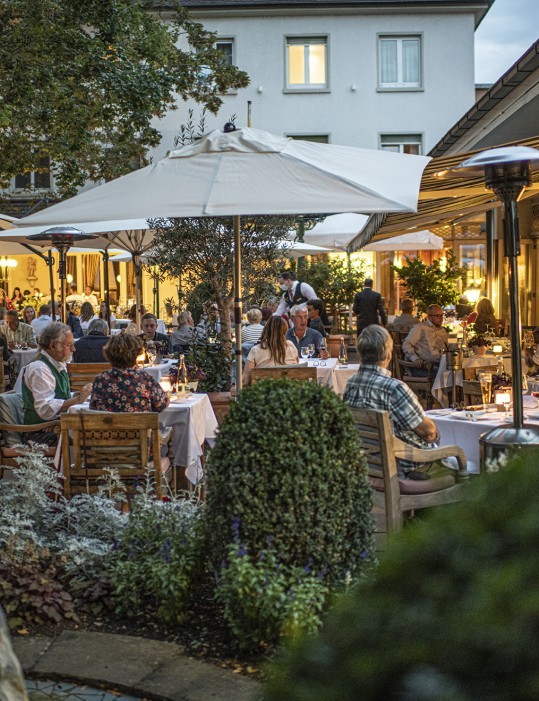 Erbprinz Terrasse Sommer