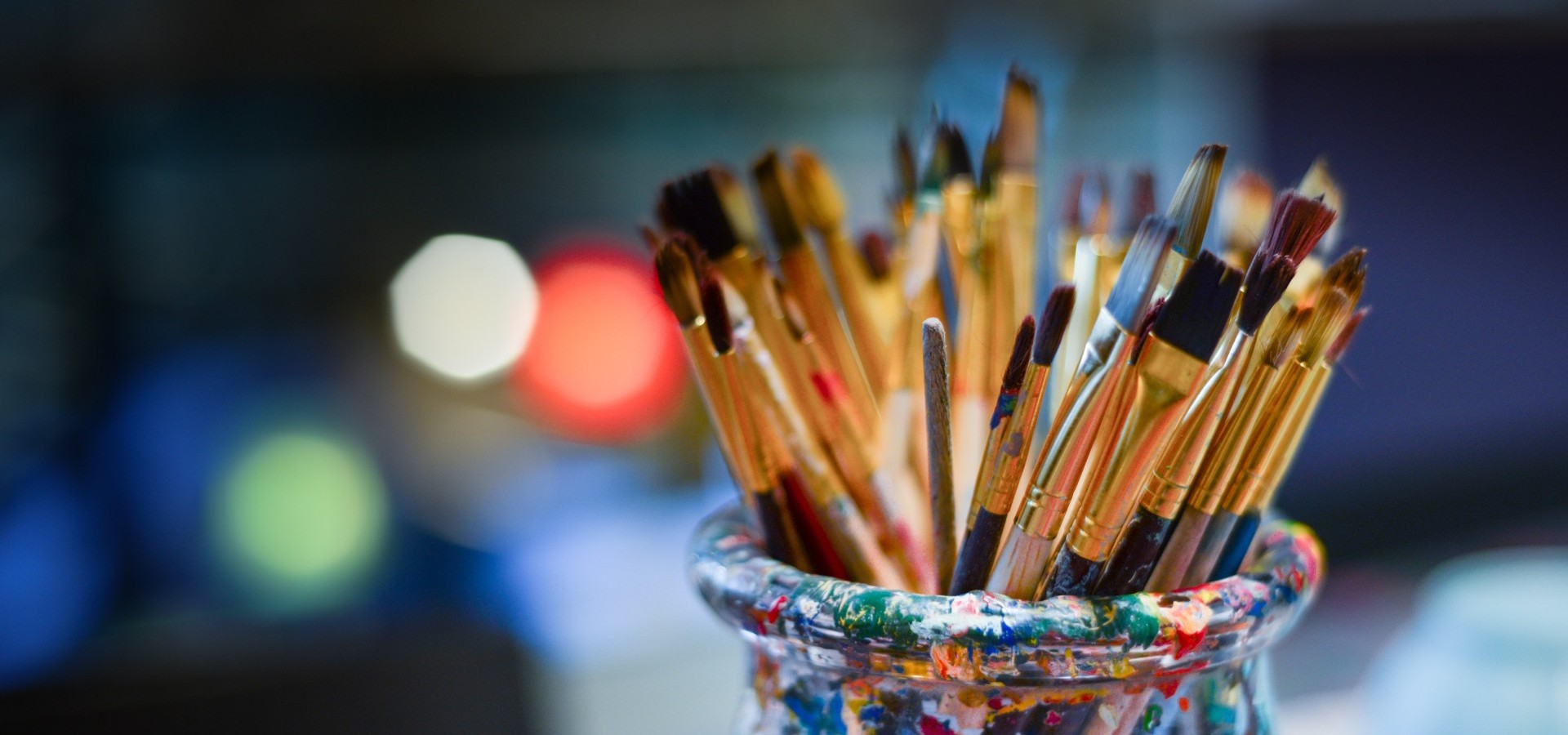 brushes-3129361